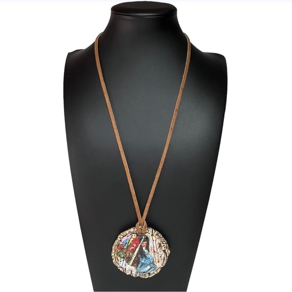 VTG Hand Carved Painted Native Girl Pendant Necklace 26" - Picture 1 of 8